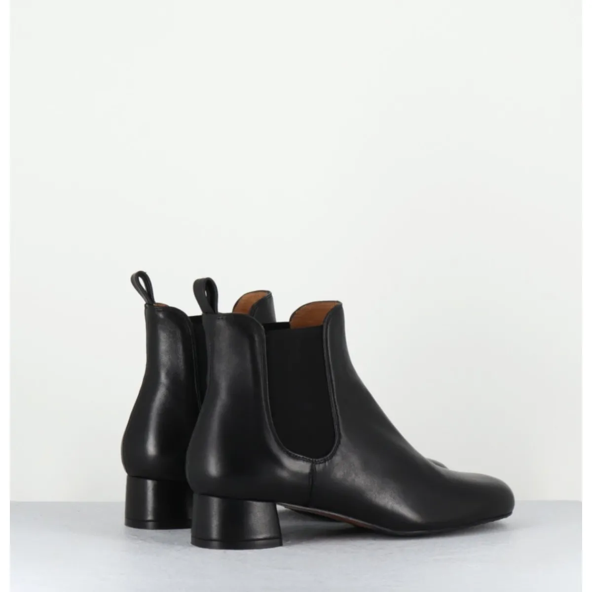 Boots^AUDLEY Boots en cuir souple petit talon & élastiques - CESARIA BLACK NAPPA NOIR