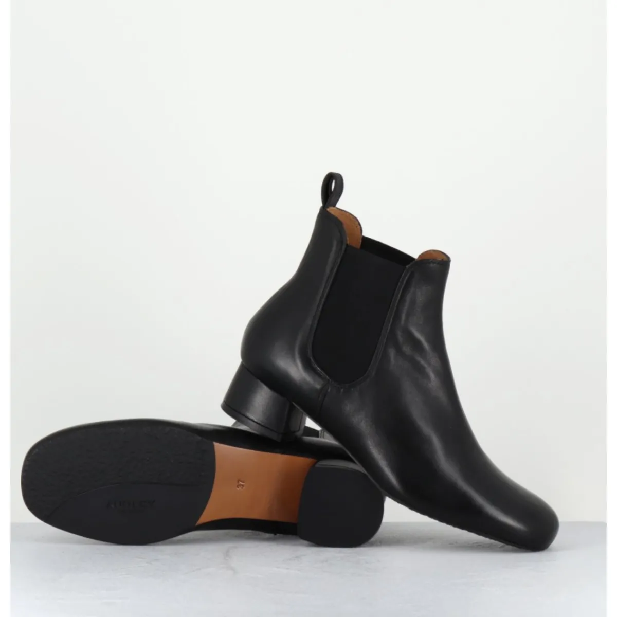 Boots^AUDLEY Boots en cuir souple petit talon & élastiques - CESARIA BLACK NAPPA NOIR