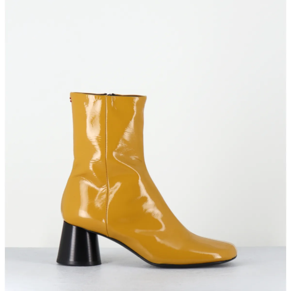 Boots^HALMANERA Boots en cuir vernis jaune talon cylindrique - DANI04 MUNA LUPPOLO MOUTARDE