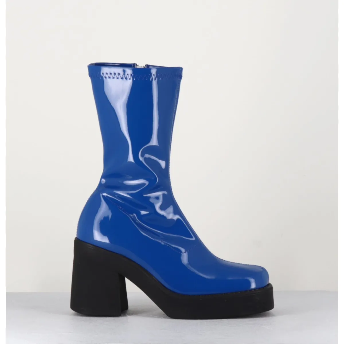 Boots | Plateformes^E8 BY MIISTA Boots galbante en stretch vernis - NOELY BLUE BOOTS BLEU