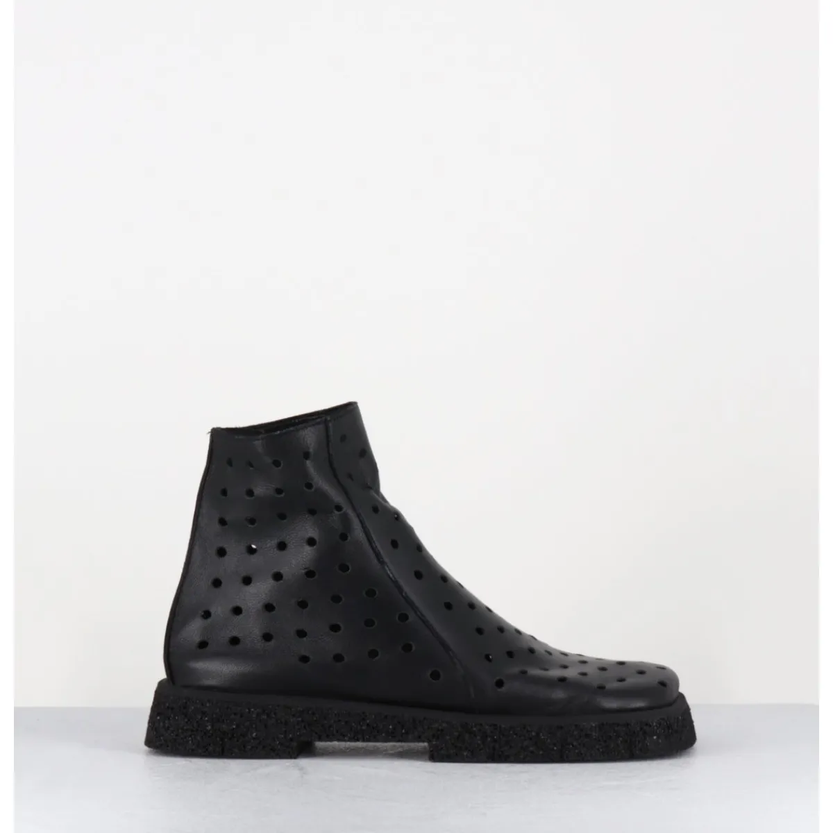 Boots^ANTONIO BARBATO Boots minimalistes légères en cuir ajouré - 1104 NAPPA NERO NOIR