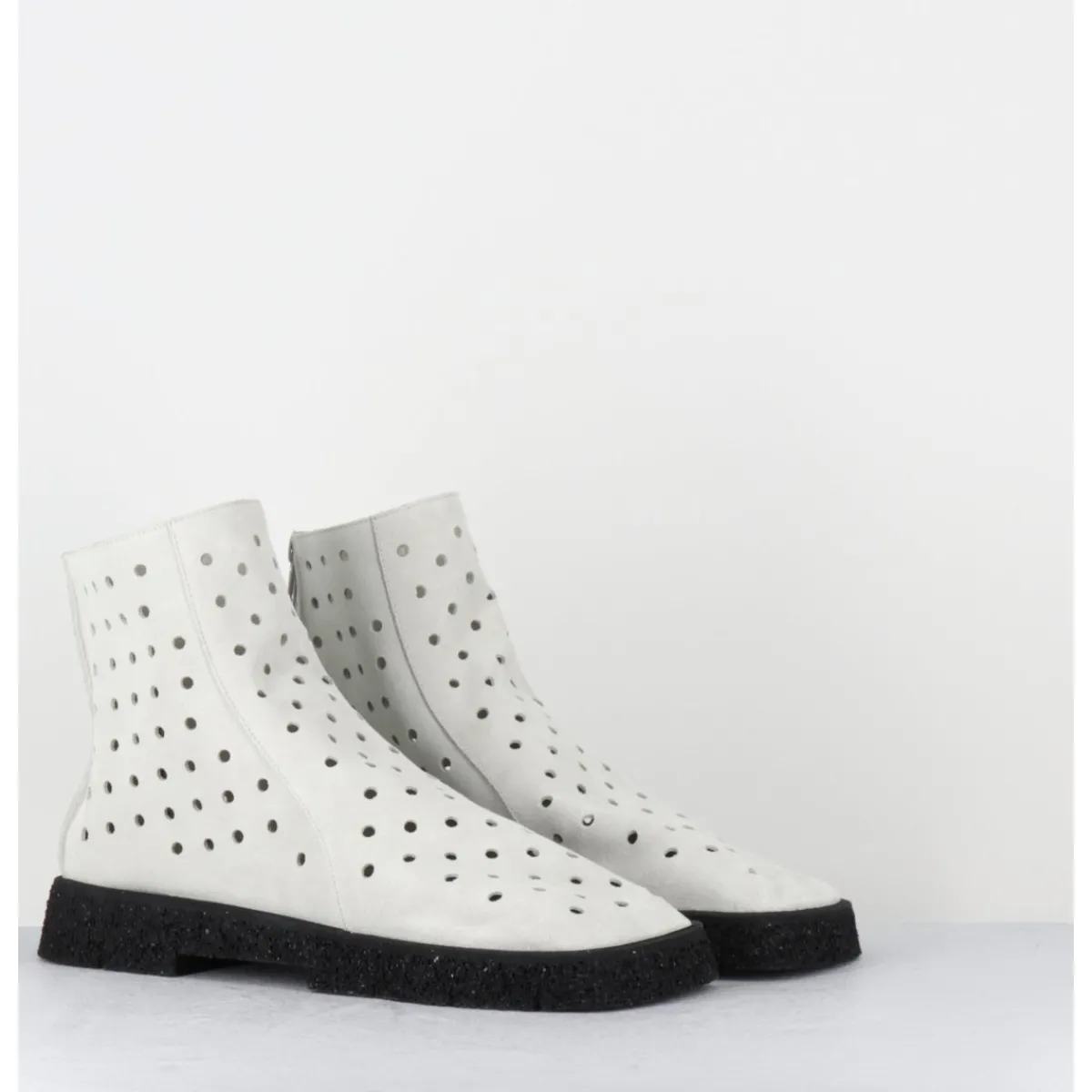 Boots^ANTONIO BARBATO Boots minimalistes légères en daim blanc ajouré - 1104 NABUK AVORIO