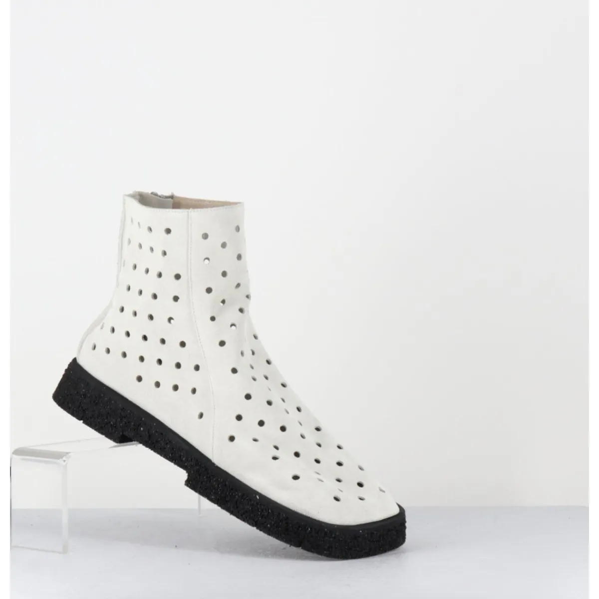 Boots^ANTONIO BARBATO Boots minimalistes légères en daim blanc ajouré - 1104 NABUK AVORIO