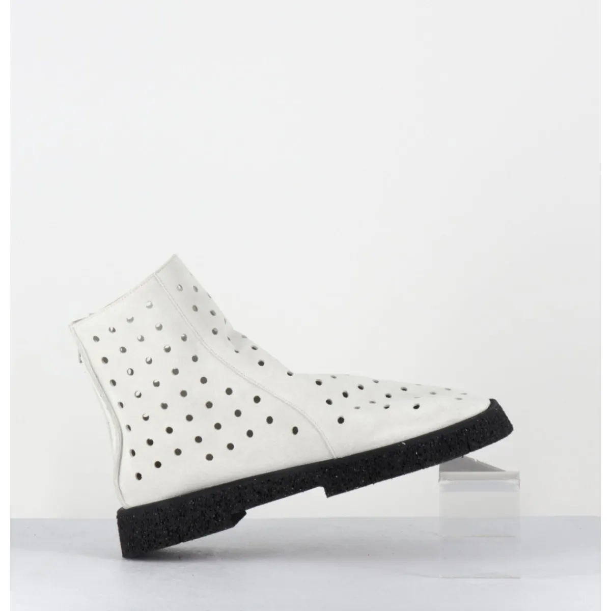 Boots^ANTONIO BARBATO Boots minimalistes légères en daim blanc ajouré - 1104 NABUK AVORIO
