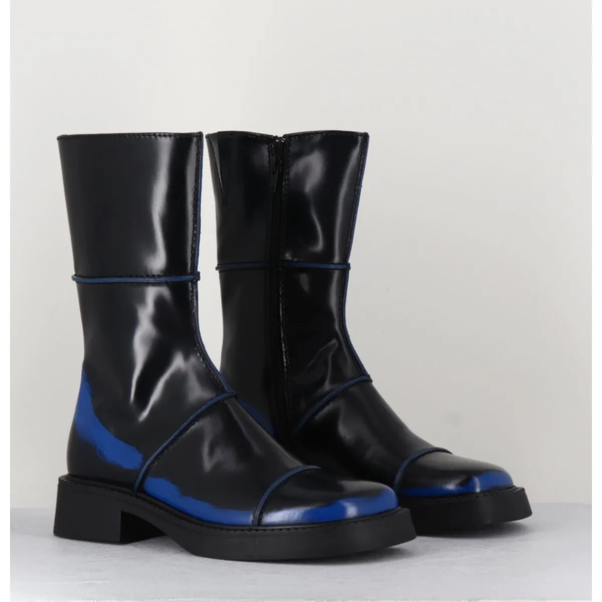 Boots^E8 BY MIISTA Boots noir & bleu bout carré 90s - eDAHLIA BLU BOOTS
