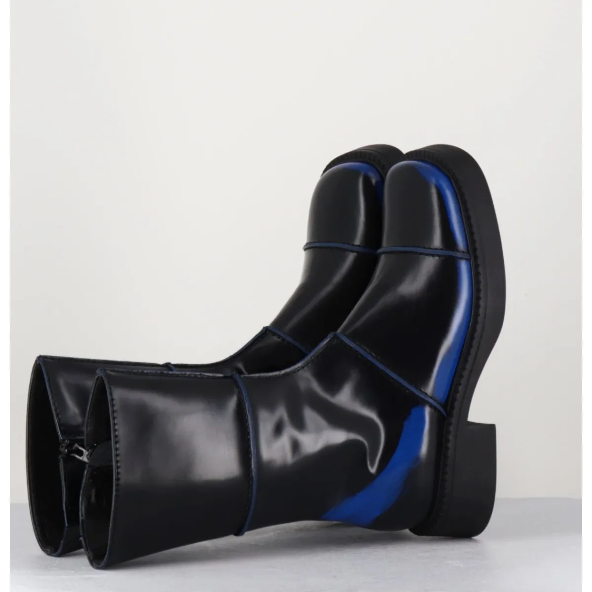 Boots^E8 BY MIISTA Boots noir & bleu bout carré 90s - eDAHLIA BLU BOOTS