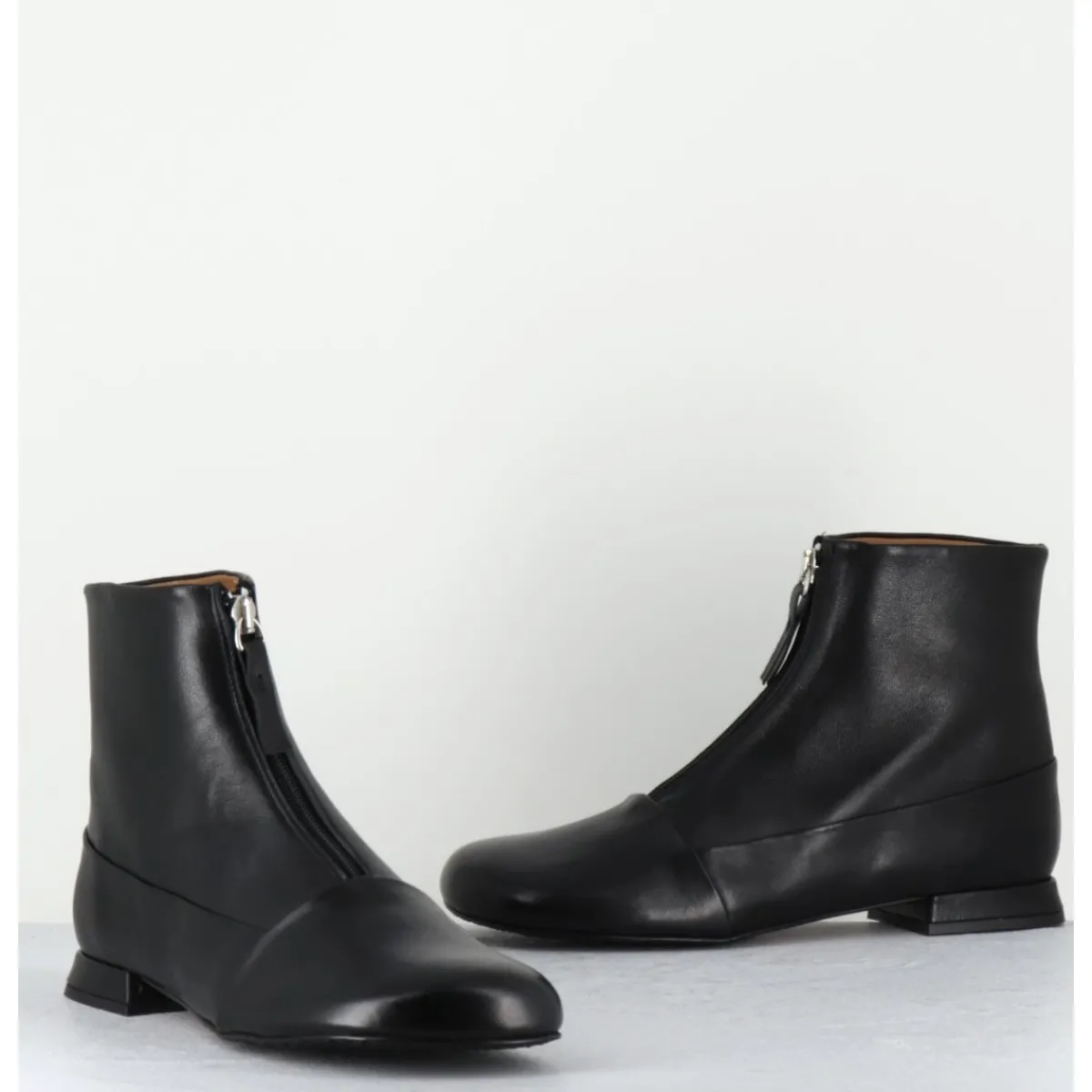 Boots^AUDLEY Boots plates en cuir souple à zip - MARIA BLACK NAPPA NOIR
