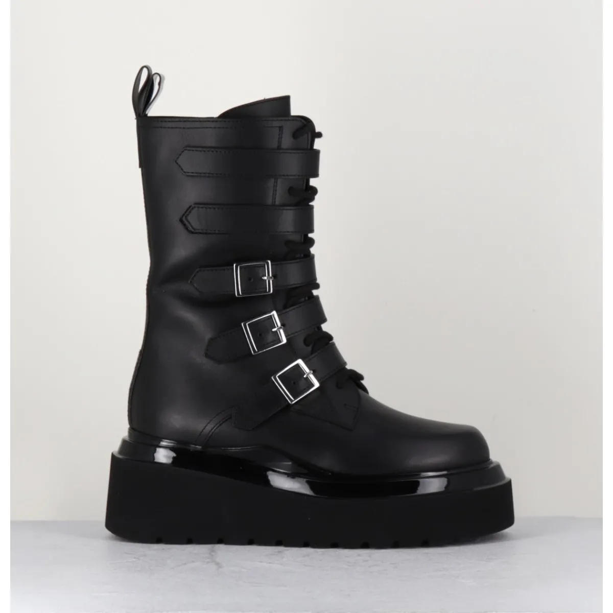 Boots | Plateformes^3JUIN Boots rangers compensées en cuir - MIA HOLY BLACK NOIR