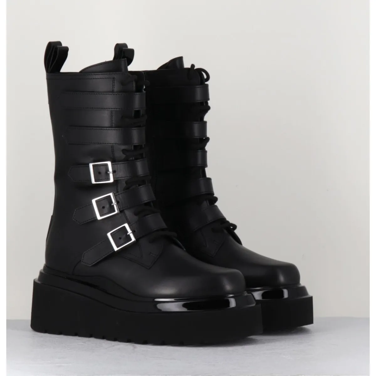 Boots | Plateformes^3JUIN Boots rangers compensées en cuir - MIA HOLY BLACK NOIR