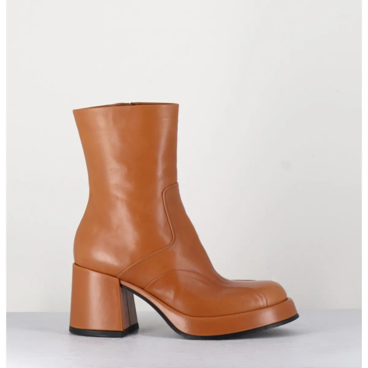 Boots | Plateformes^GARRICE LAB Boots 70s en cuir beige - ARCHI CUOIO CAMEL