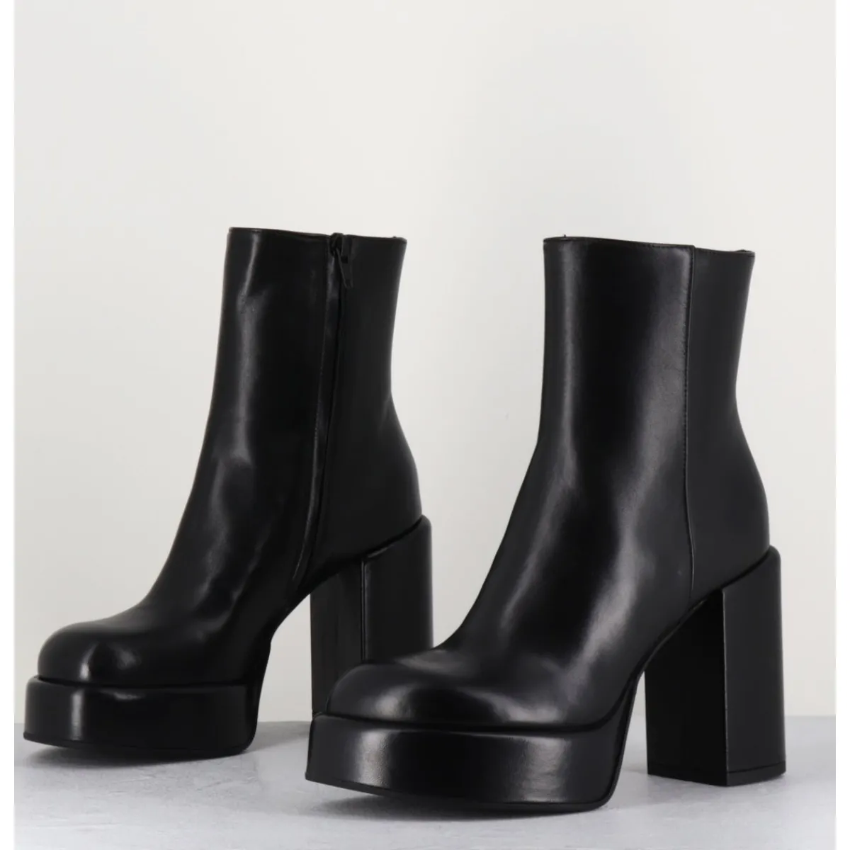 Boots | Plateformes^GARRICE LAB Boots 70s en cuir - AIKO NAPPA NERO NOIR