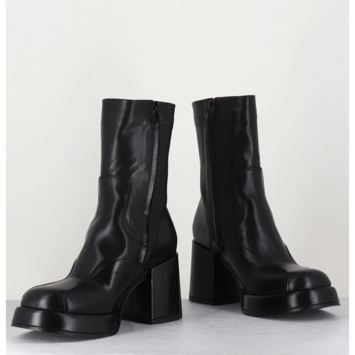 Boots | Plateformes^GARRICE LAB Boots 70s en cuir - ARCHI NERO NOIR