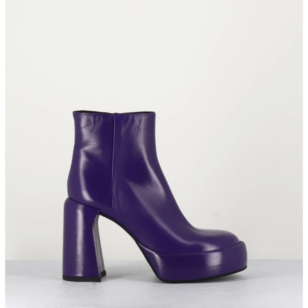 Boots | Plateformes^ELENA IACHI Boots 70s en cuir prune - E3303 PURPLE VIOLET