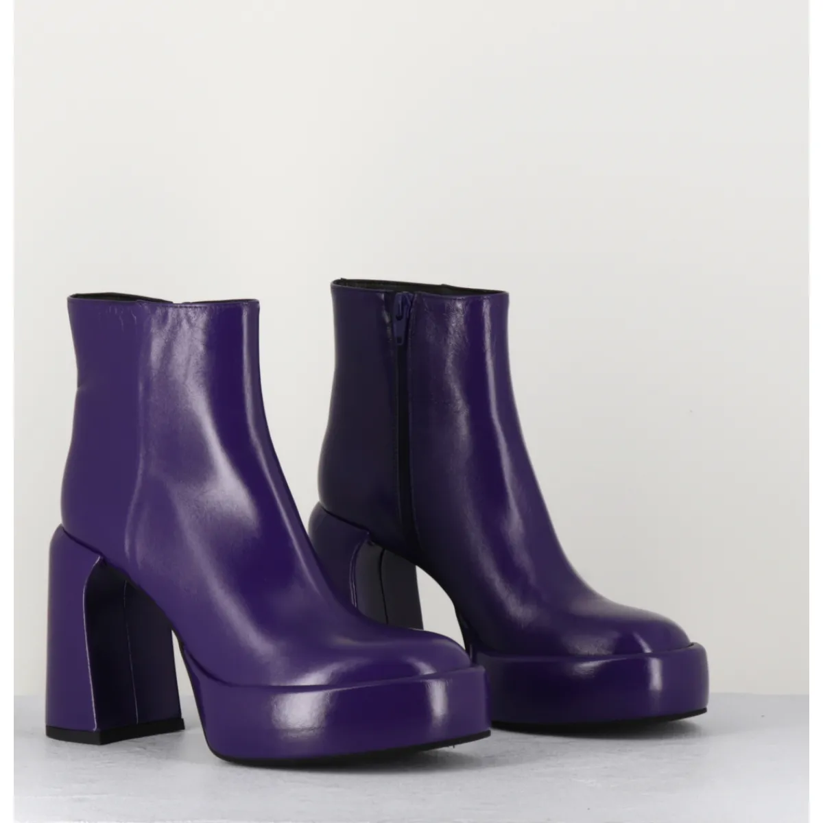 Boots | Plateformes^ELENA IACHI Boots 70s en cuir prune - E3303 PURPLE VIOLET