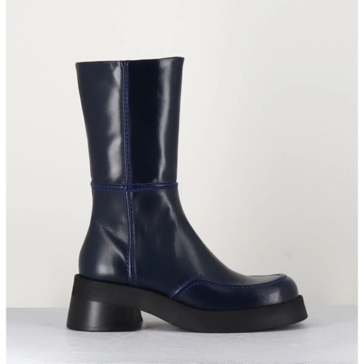 Boots^E8 BY MIISTA Boots 90s tige haute en cuir lisse - INNE BLU BOOTS BLEU