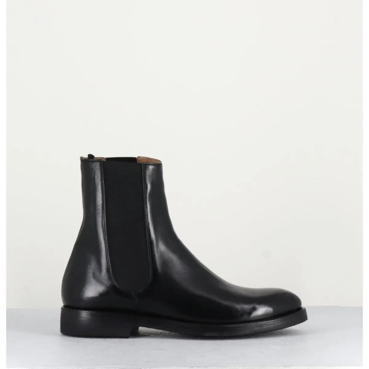 Boots^ALBERTO FASCIANI Bottines plates en cuir à élastiques - CAMIL 70017 BLACK NOIR