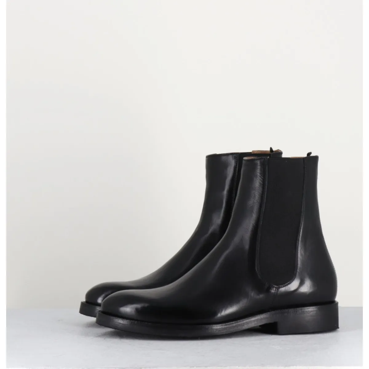 Boots^ALBERTO FASCIANI Bottines plates en cuir à élastiques - CAMIL 70017 BLACK NOIR