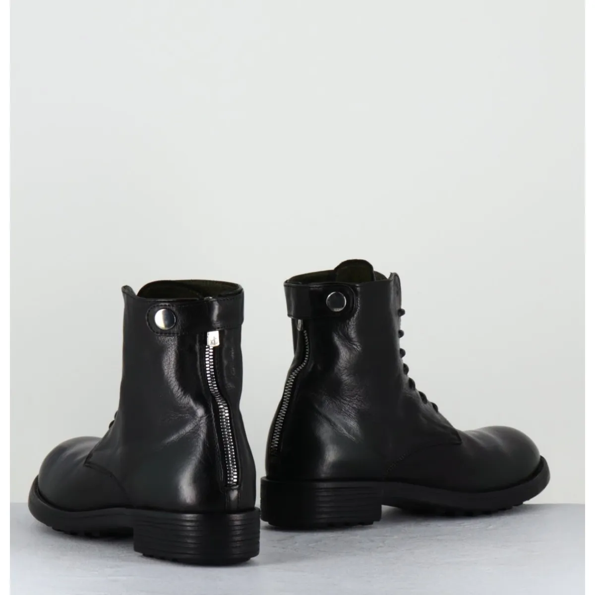 Boots^OFFICINE CREATIVE Bottines souples à lacets en cuir brossé noir & kaki - SERGEANT 103 SUPERNERO