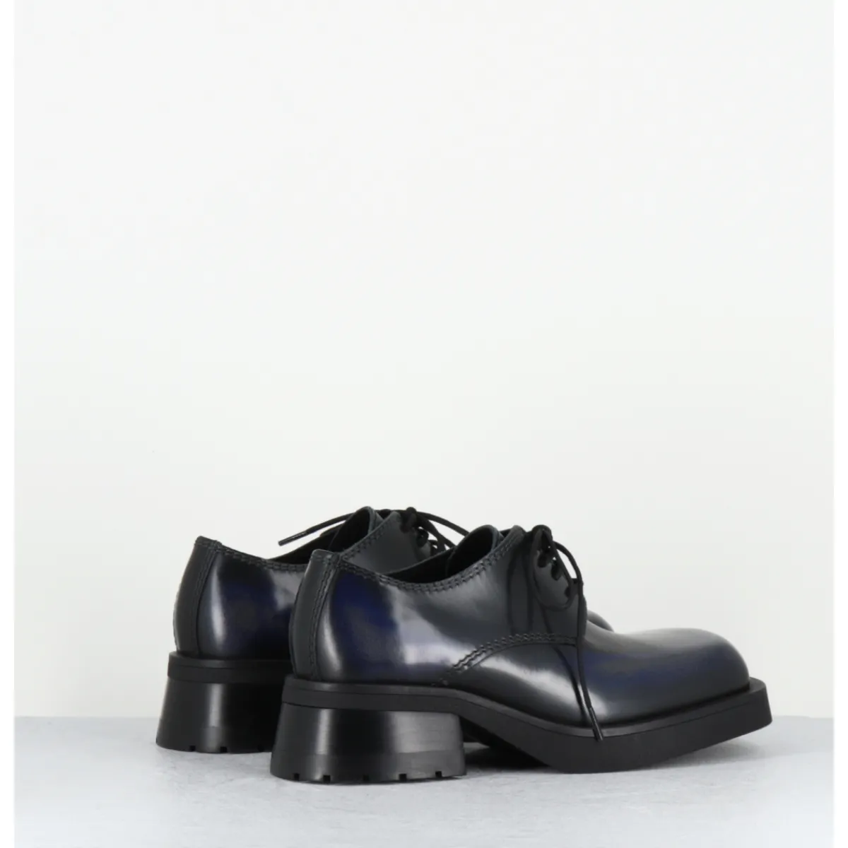 Chaussures^E8 BY MIISTA Chaussures à lacets en cuir noir bleu gris brossé bout carré - ALTHEA BLACK GREY BLUE