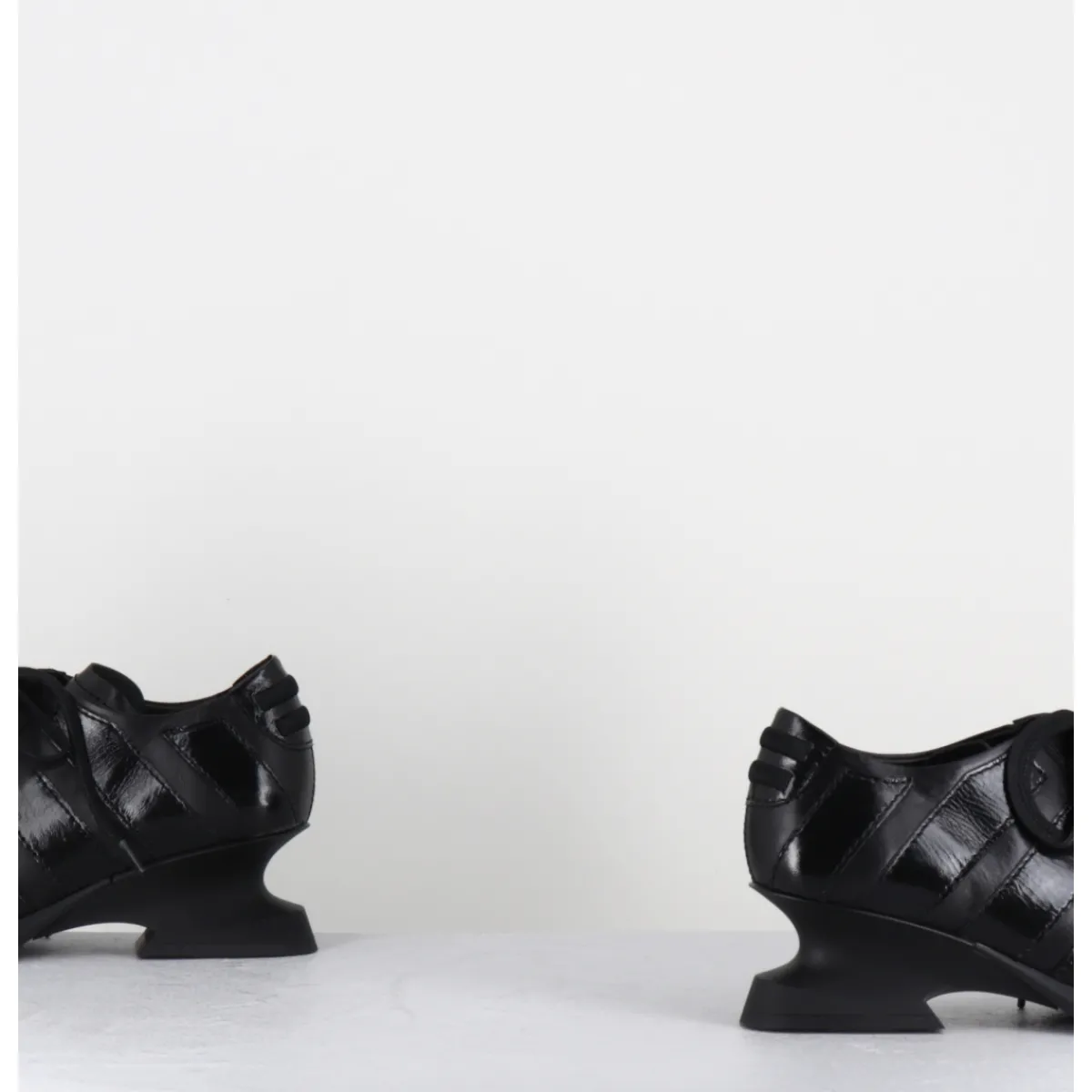 Chaussures | Sneakers^MIISTA Chaussures à lacets en cuir talon destructuré - GOLDIE BLACK WEDGE NOIR