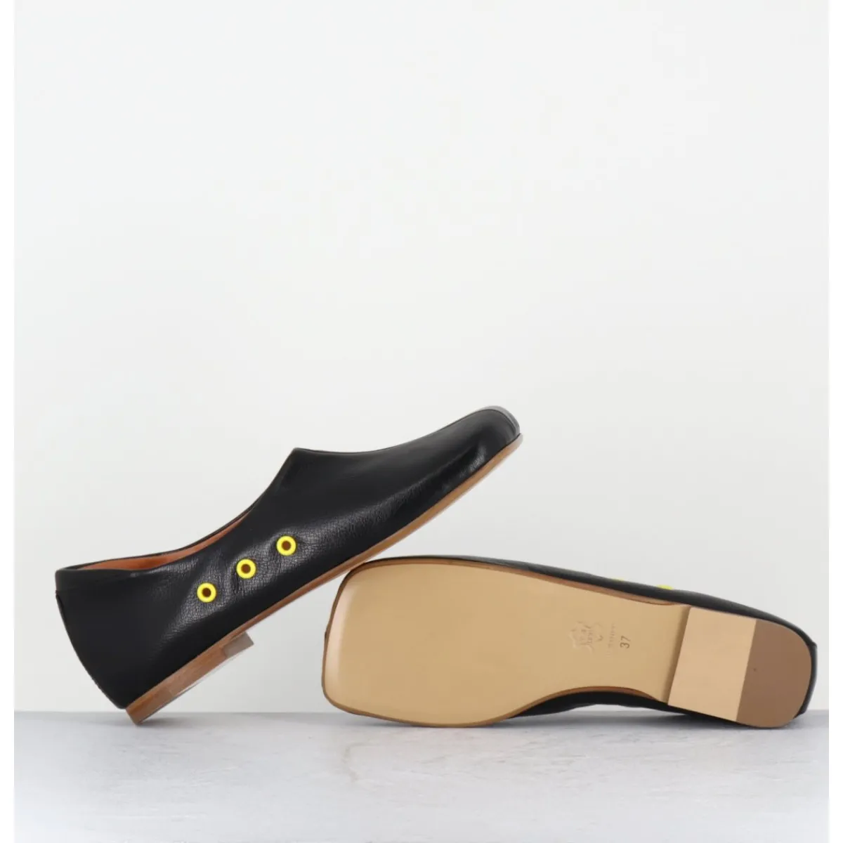 Chaussures | Ballerines^ANTONIO BARBATO Chaussures plates en cuir esprit 60s - AB4624 MADRAS NERO NOIR