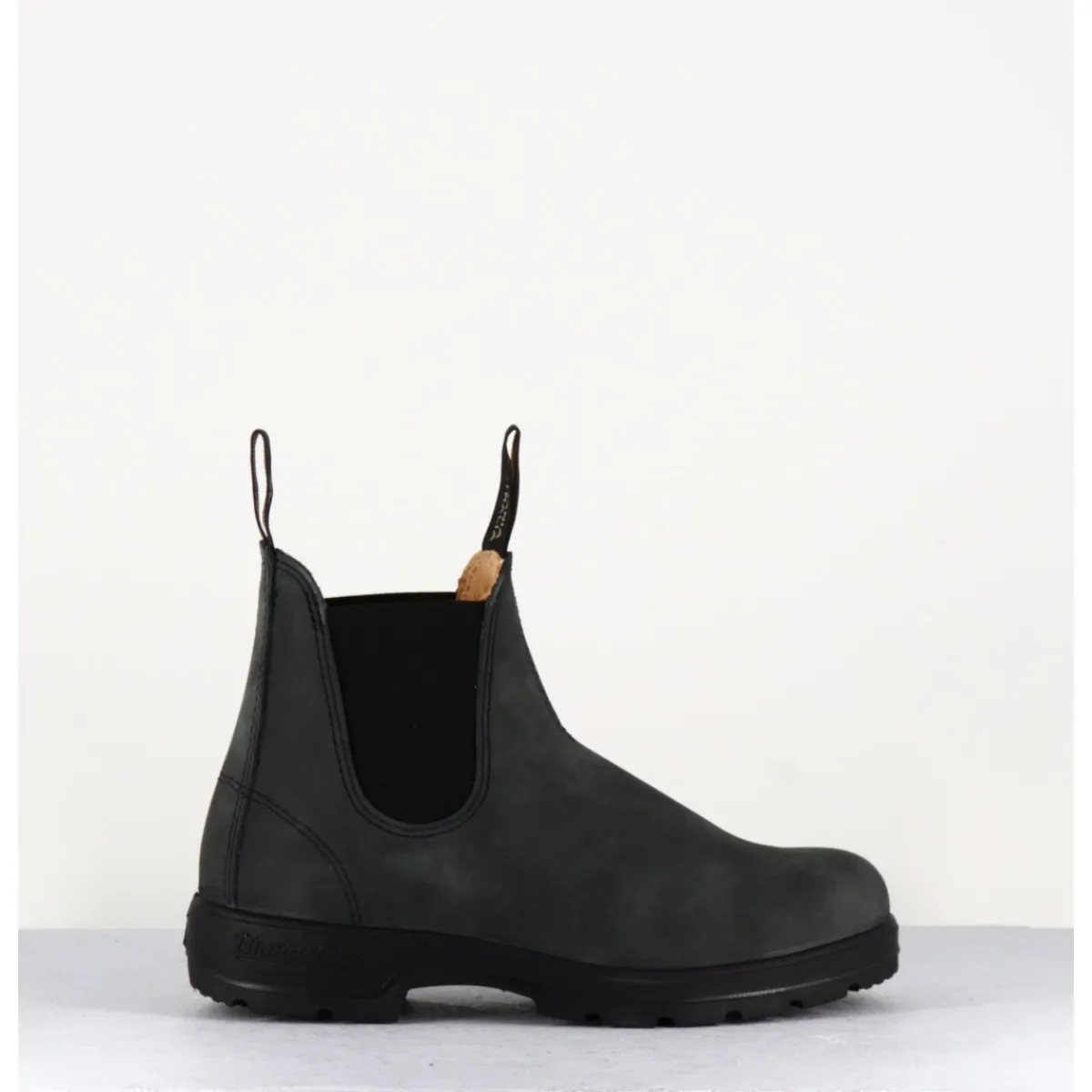 Boots^BLUNDSTONE Classic Chelsea Boots en cuir nubuck - 587 RUSTIC BLACK NOIR