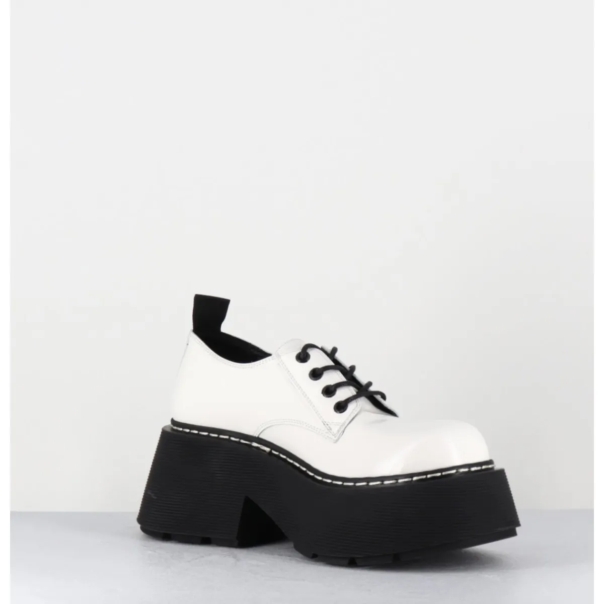 Chaussures^VIC MATIE Derbies en cuir glacé semelle épaisse - 1D7702D BUFFY ICE BLANC