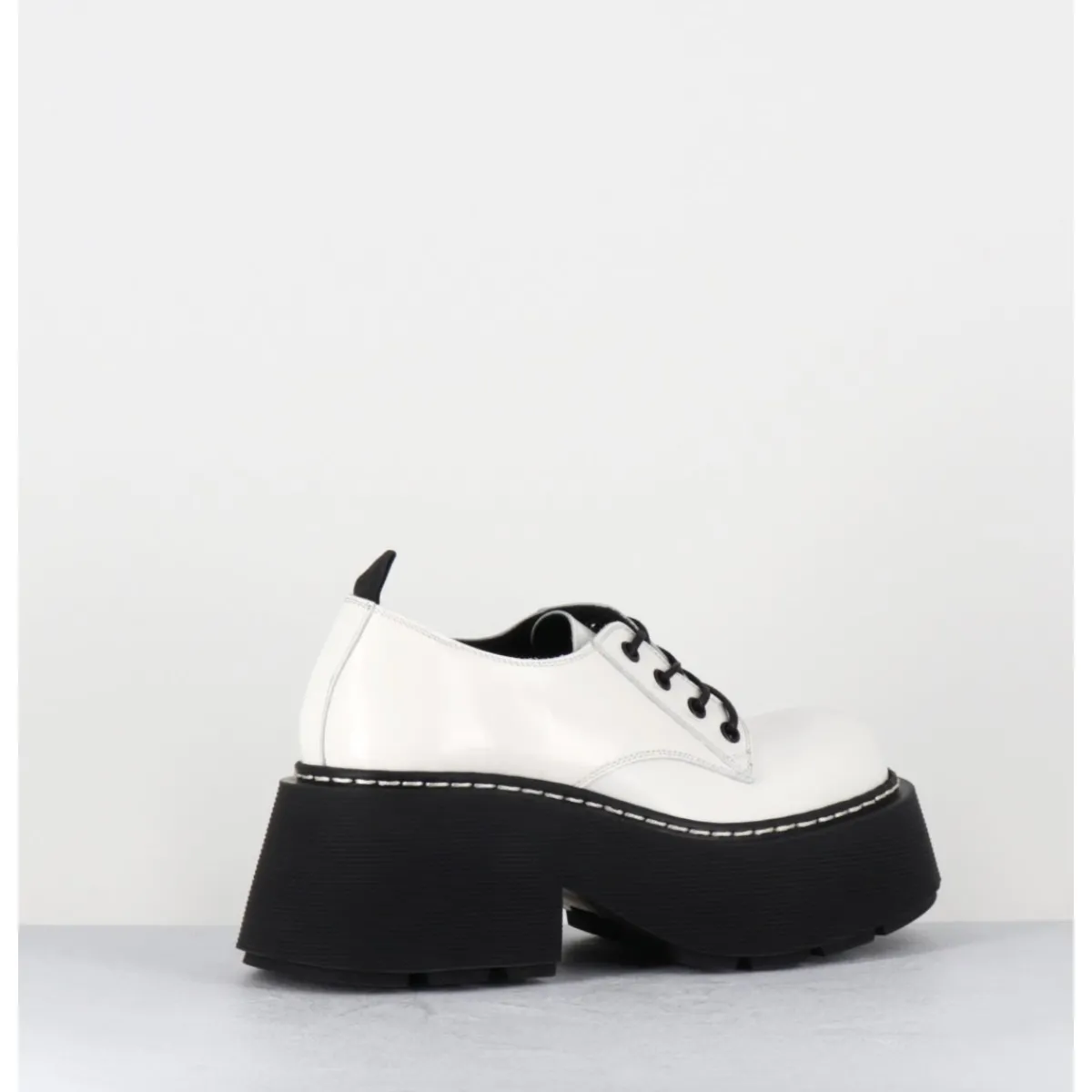 Chaussures^VIC MATIE Derbies en cuir glacé semelle épaisse - 1D7702D BUFFY ICE BLANC
