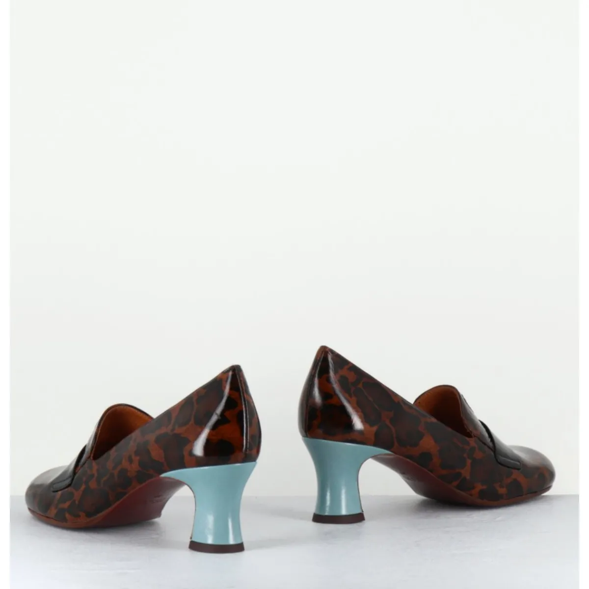 Mocassins | Chaussures^CHIE MIHARA Escarpins petit talon cuir imprimé léopard coeur rouge - MYMARA FIAT CASTANO