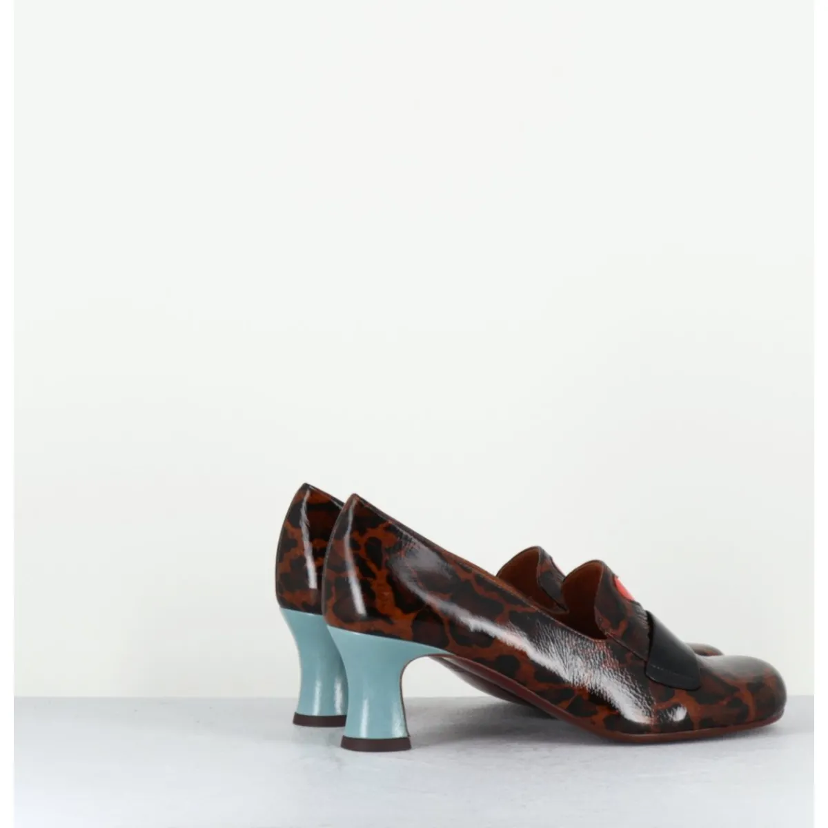 Mocassins | Chaussures^CHIE MIHARA Escarpins petit talon cuir imprimé léopard coeur rouge - MYMARA FIAT CASTANO