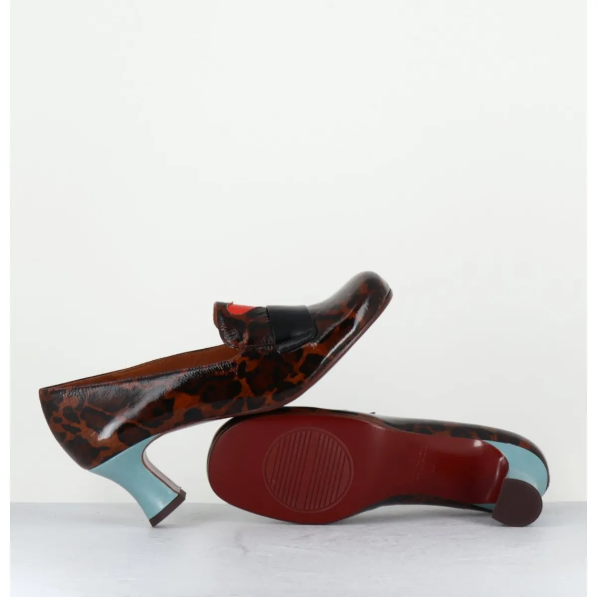 Mocassins | Chaussures^CHIE MIHARA Escarpins petit talon cuir imprimé léopard coeur rouge - MYMARA FIAT CASTANO