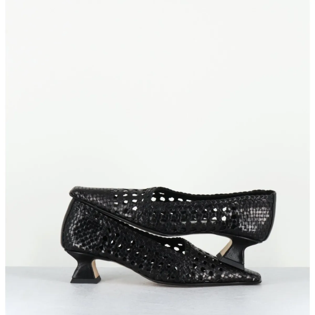 Chaussures^MIISTA Escarpins petit talon en cuir tressé bout carré - GISLA BLACK COURT NOIR
