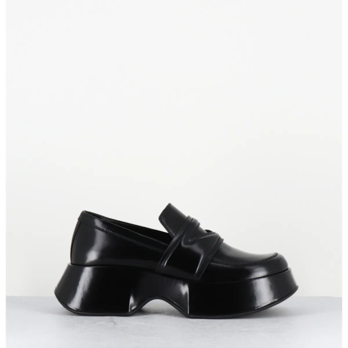 Mocassins | Chaussures^VIC MATIE Mocassins à plateforme en cuir glacé - 1F2402D LATTEX BLACK NOIR