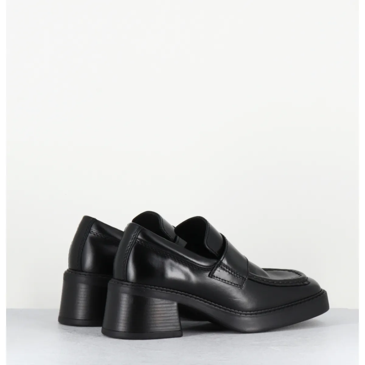 Mocassins | Chaussures^E8 BY MIISTA Mocassins à talon en cuir bout carré - KARINA BLACK LOAFERS NOIR
