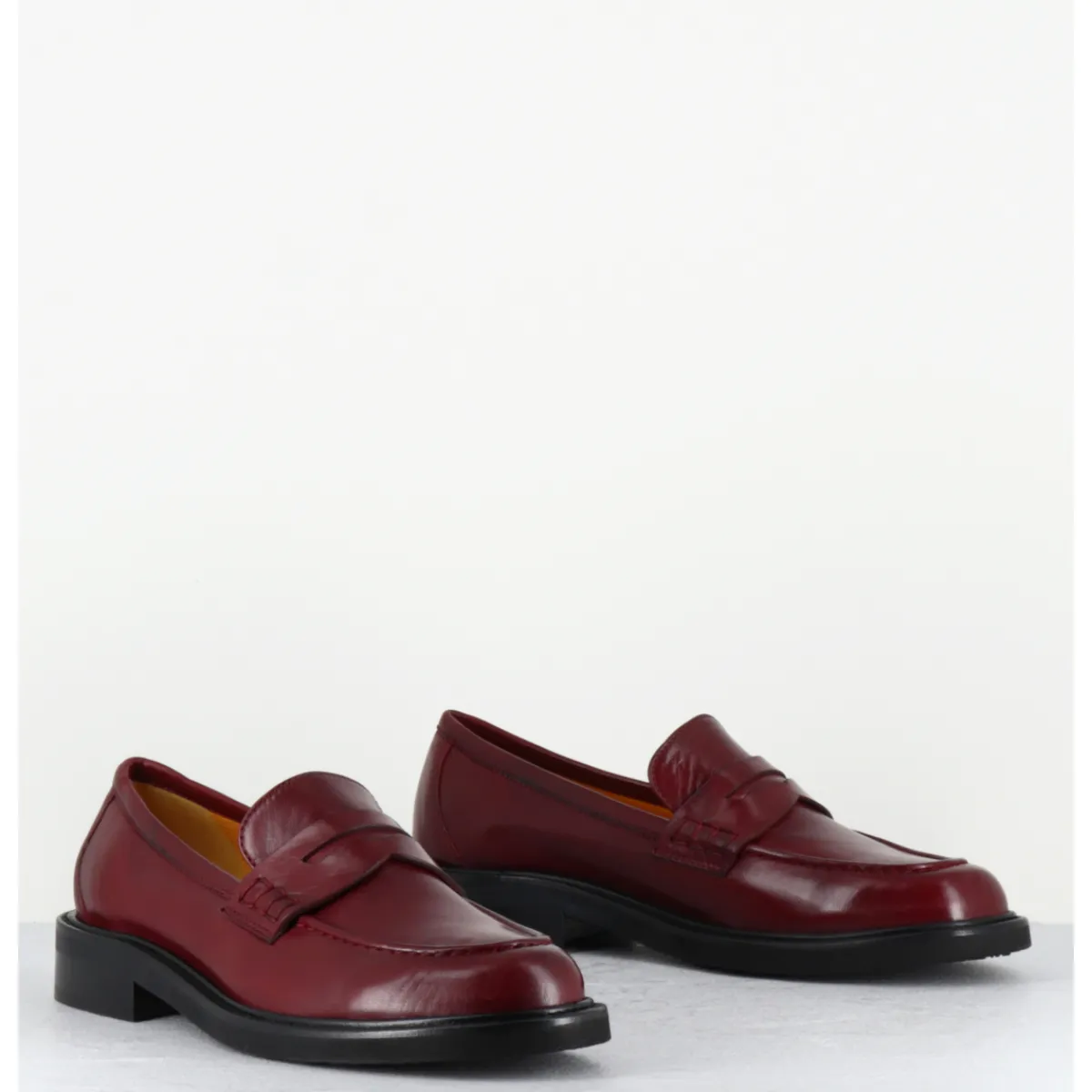 Mocassins | Chaussures^MARA BINI Mocassins plats en cuir souple bordeaux - P906 SETA BRUNELLO ROUGE