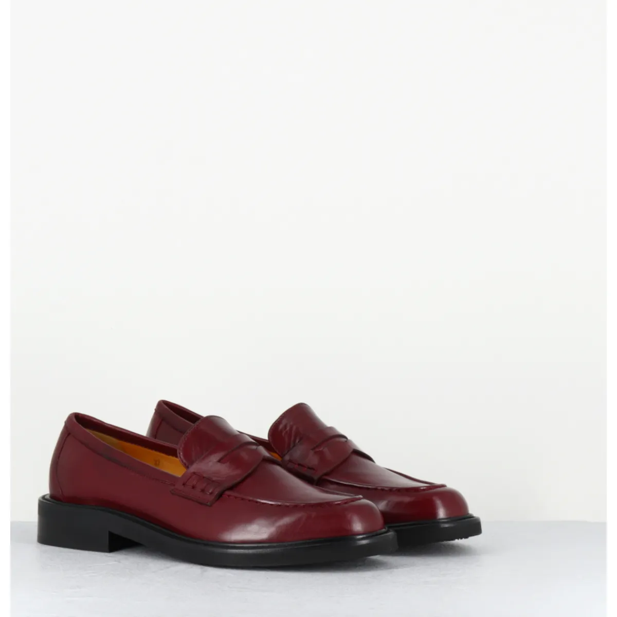 Mocassins | Chaussures^MARA BINI Mocassins plats en cuir souple bordeaux - P906 SETA BRUNELLO ROUGE