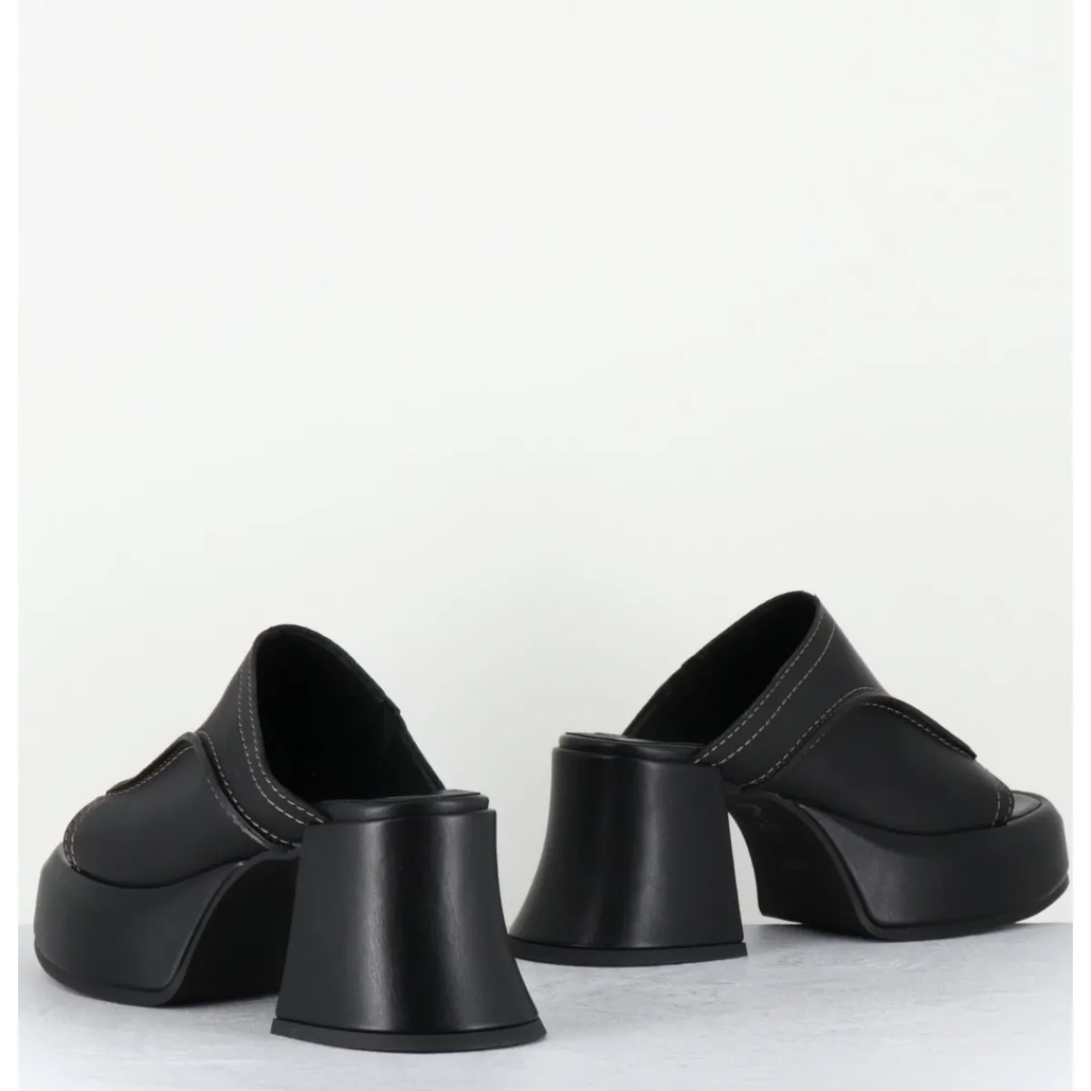 Plateformes^E8 BY MIISTA Mules à plateformes 70s cuir & surpiqûres beiges - LOTA BLACK SANDAL NOIR