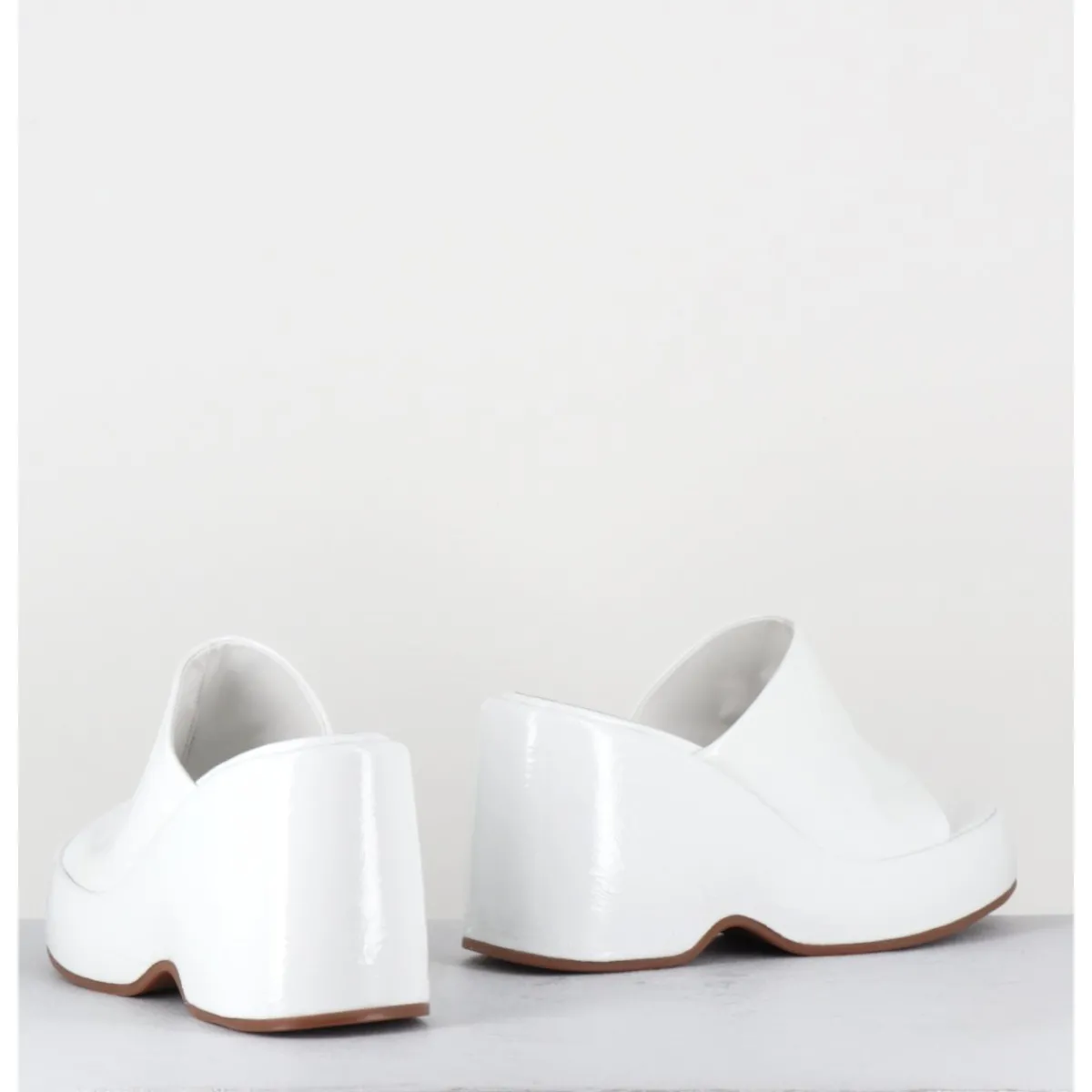 Plateformes^GARRICE LAB Mules compensées 90s en cuir vernis - MASA4 CINDY BIANCO BLANC