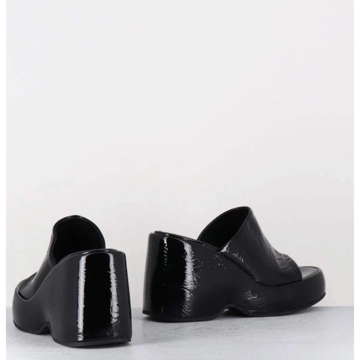 Plateformes^GARRICE LAB Mules compensées 90s en cuir vernis - MASA2 CINDY NERO NOIR