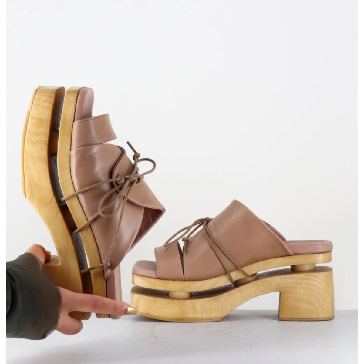 Plateformes^GARRICE LAB Original 70s platform sandals cuir taupe - PRIVA24 SUAVE SAND BEIGE