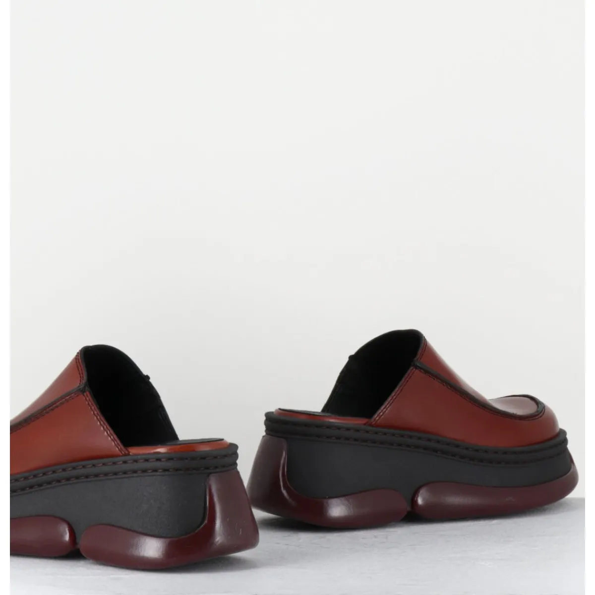 Plateformes^E8 BY MIISTA Sabots compensées 90s cuir & bubble rubber - BRIETTA BROWN MULES MARRON