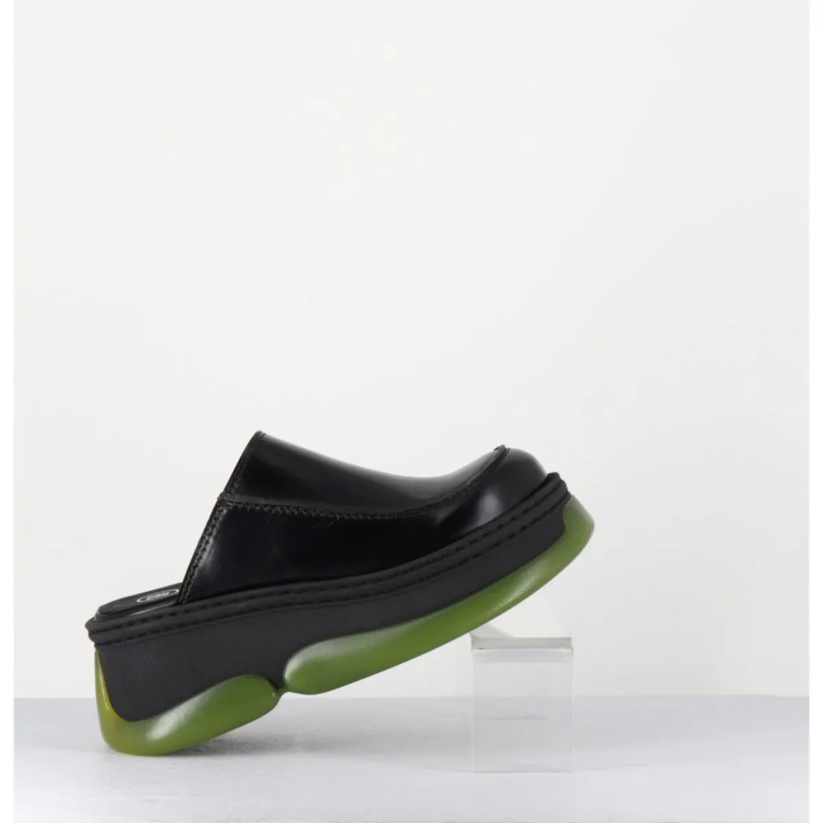 Plateformes^E8 BY MIISTA Sabots 90s compensées cuir & bubble rubber jaune - BRIETTA BLACK MULE NOIR