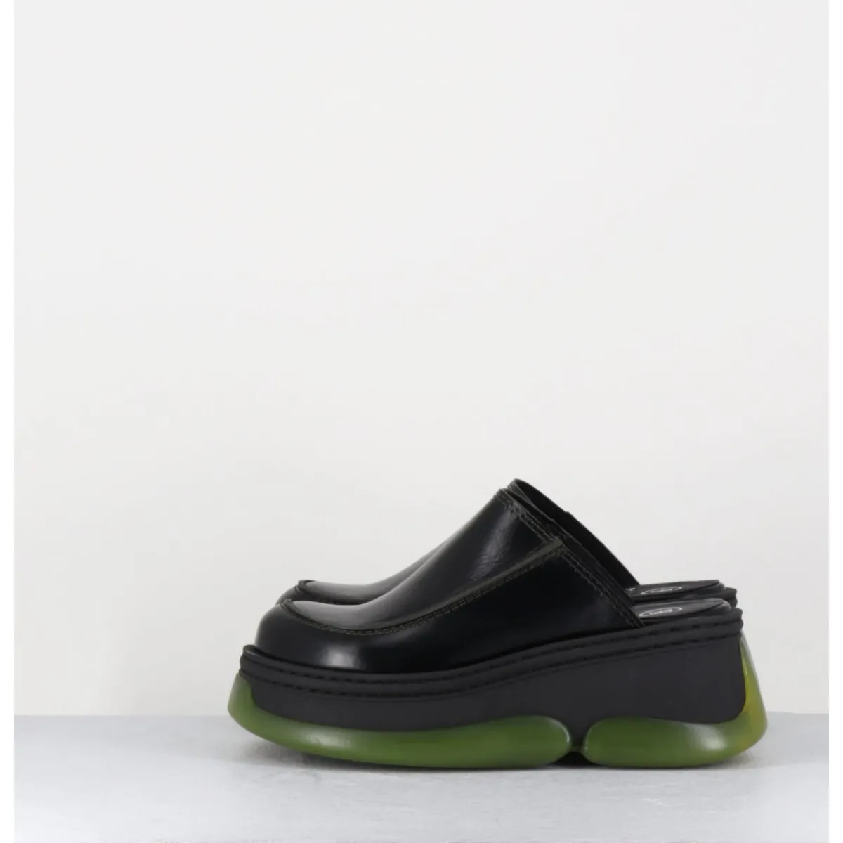 Plateformes^E8 BY MIISTA Sabots 90s compensées cuir & bubble rubber jaune - BRIETTA BLACK MULE NOIR