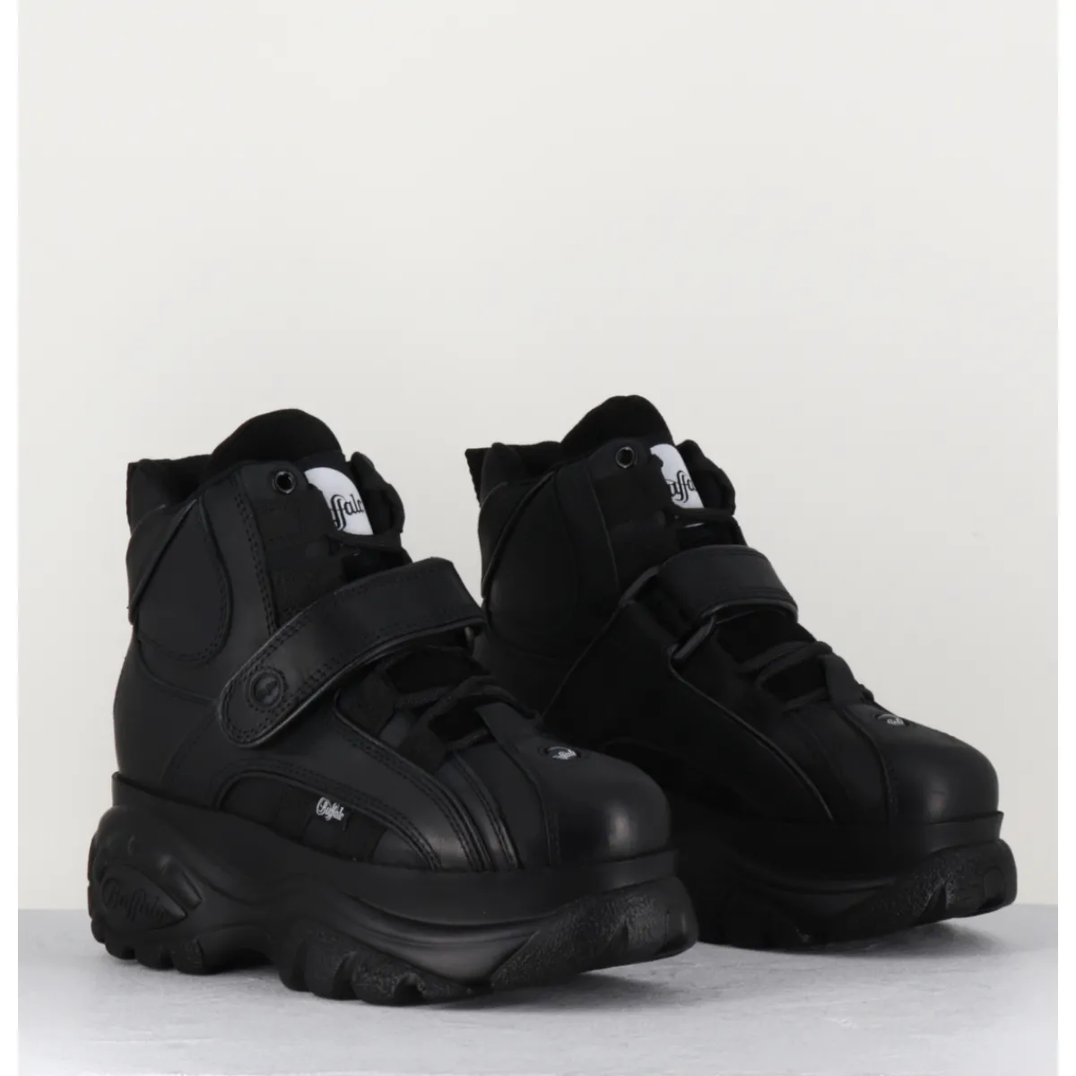 Sneakers^BUFFALO LONDON Sneakers hautes à plateforme Buffalo Original cuir - 1348 NOIR